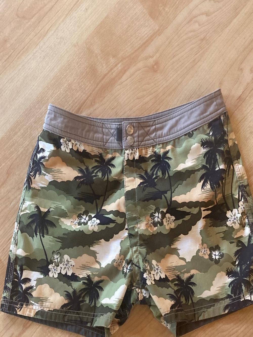 Billabong reversible board shorts